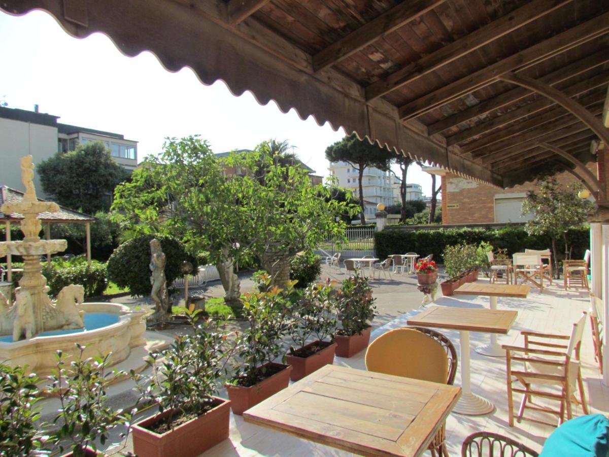 Hotel Villa Colombo 리도디캄파이오레 외부 사진