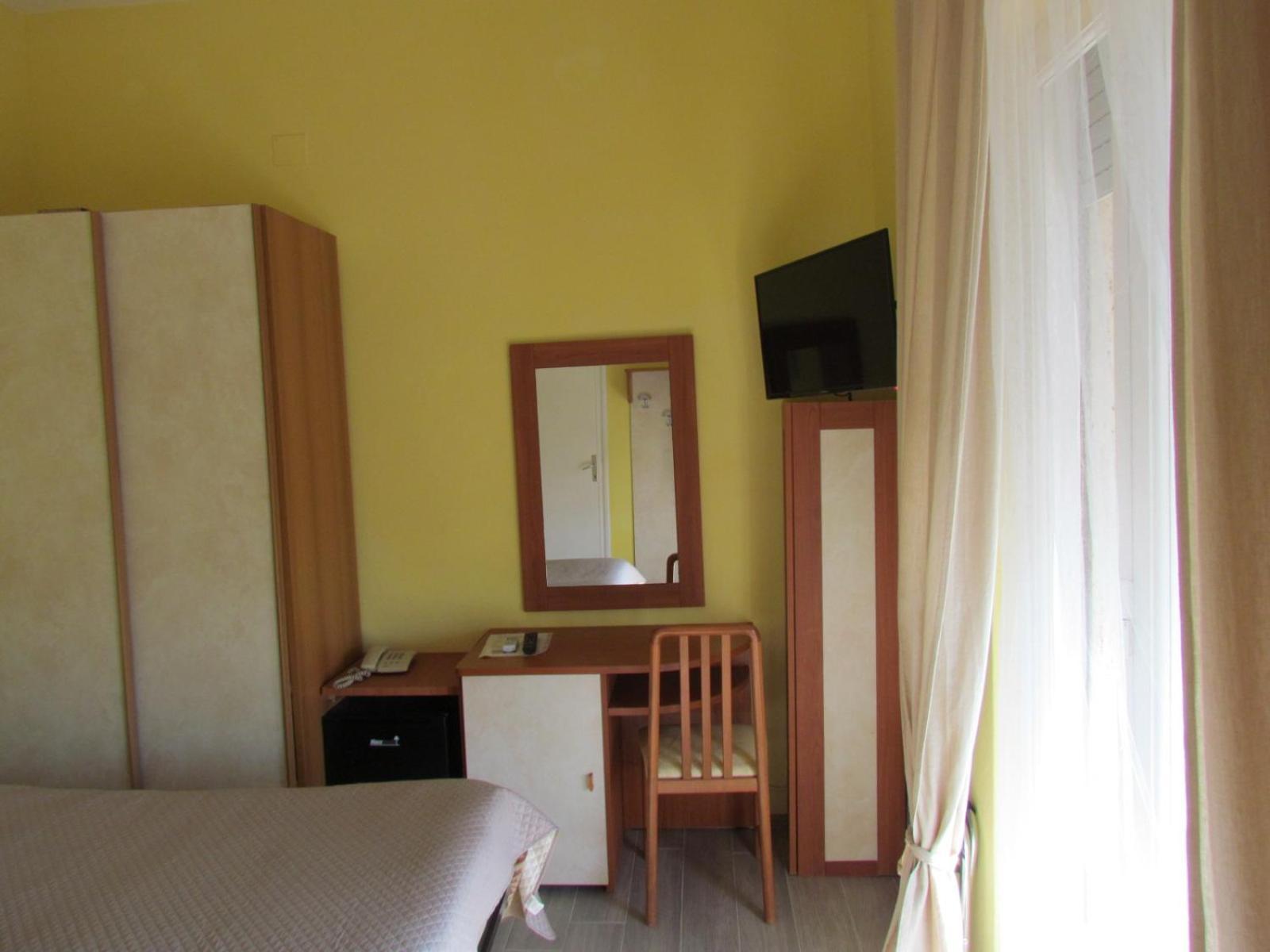 Hotel Villa Colombo 리도디캄파이오레 외부 사진