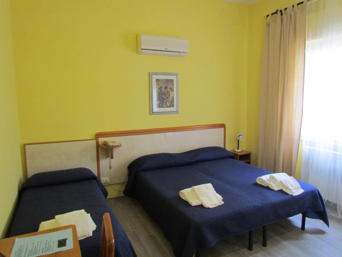 Hotel Villa Colombo 리도디캄파이오레 외부 사진