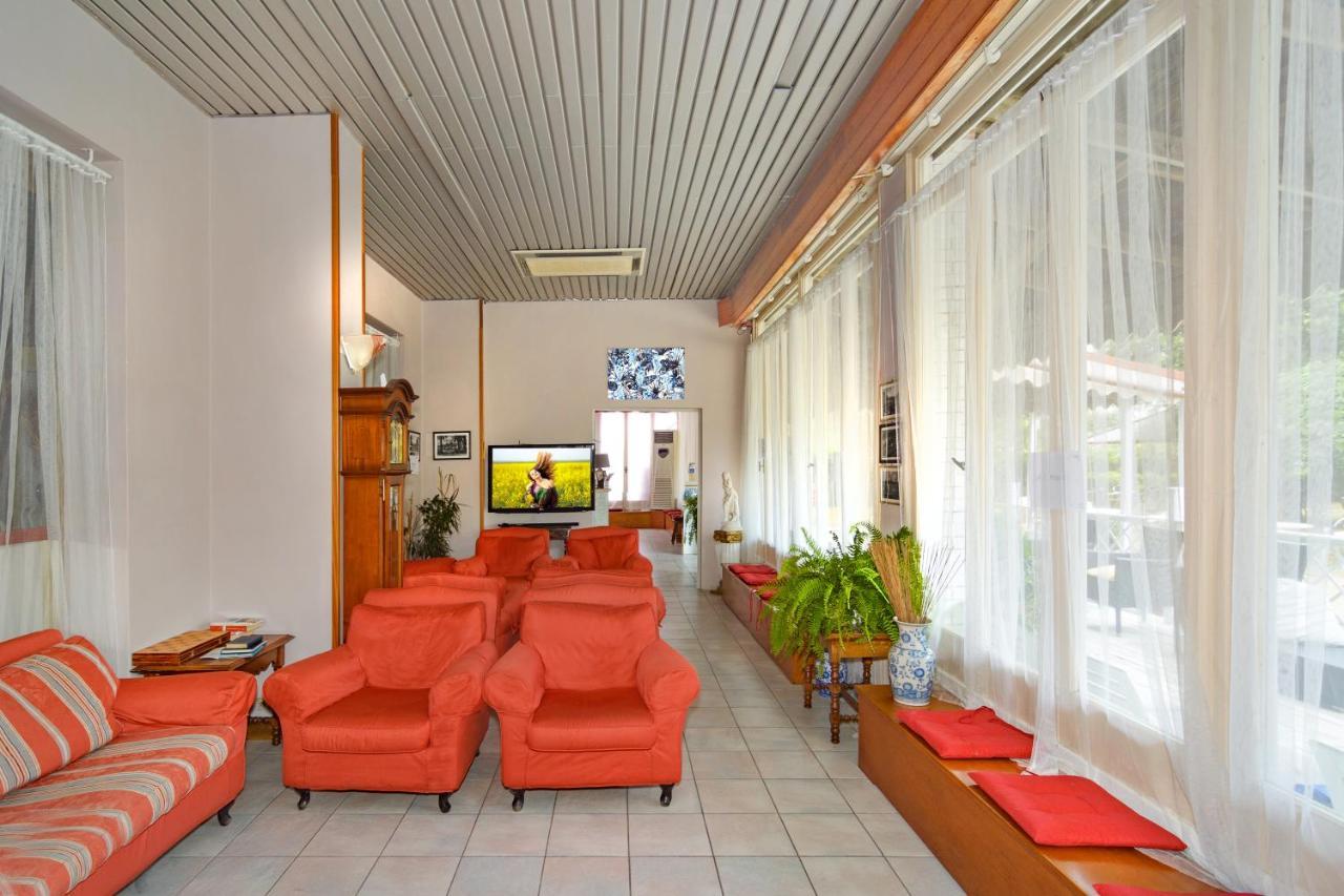 Hotel Villa Colombo 리도디캄파이오레 외부 사진