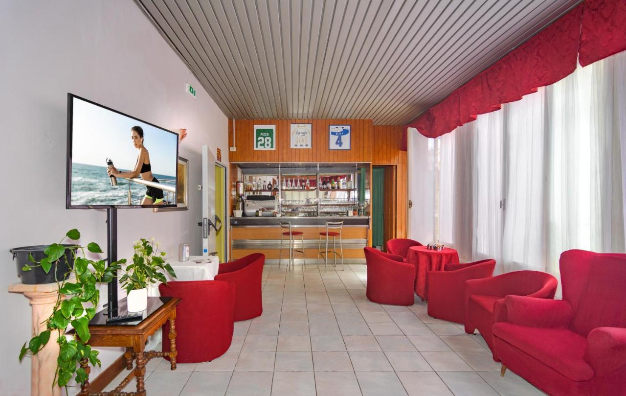 Hotel Villa Colombo 리도디캄파이오레 외부 사진