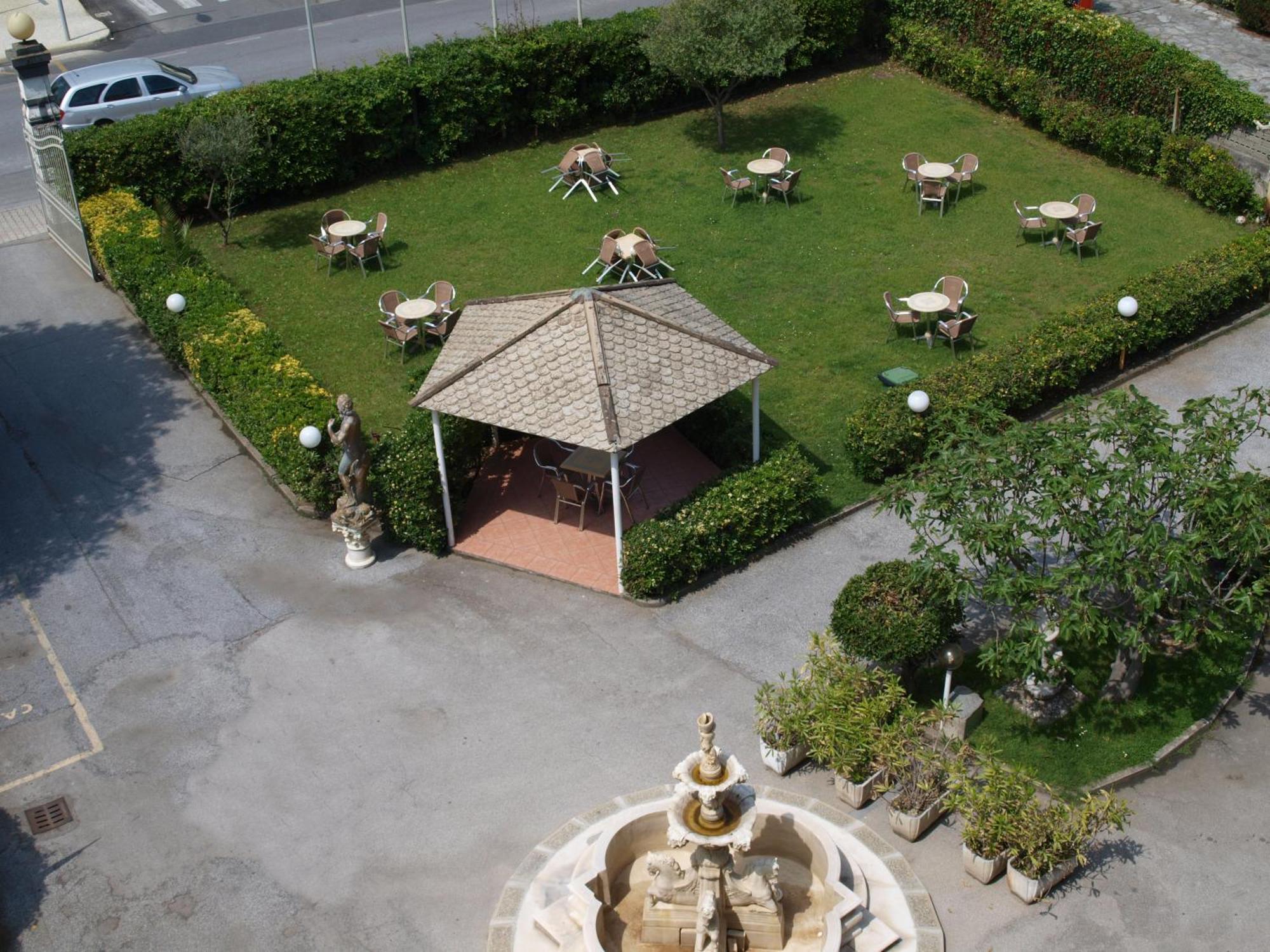Hotel Villa Colombo 리도디캄파이오레 외부 사진